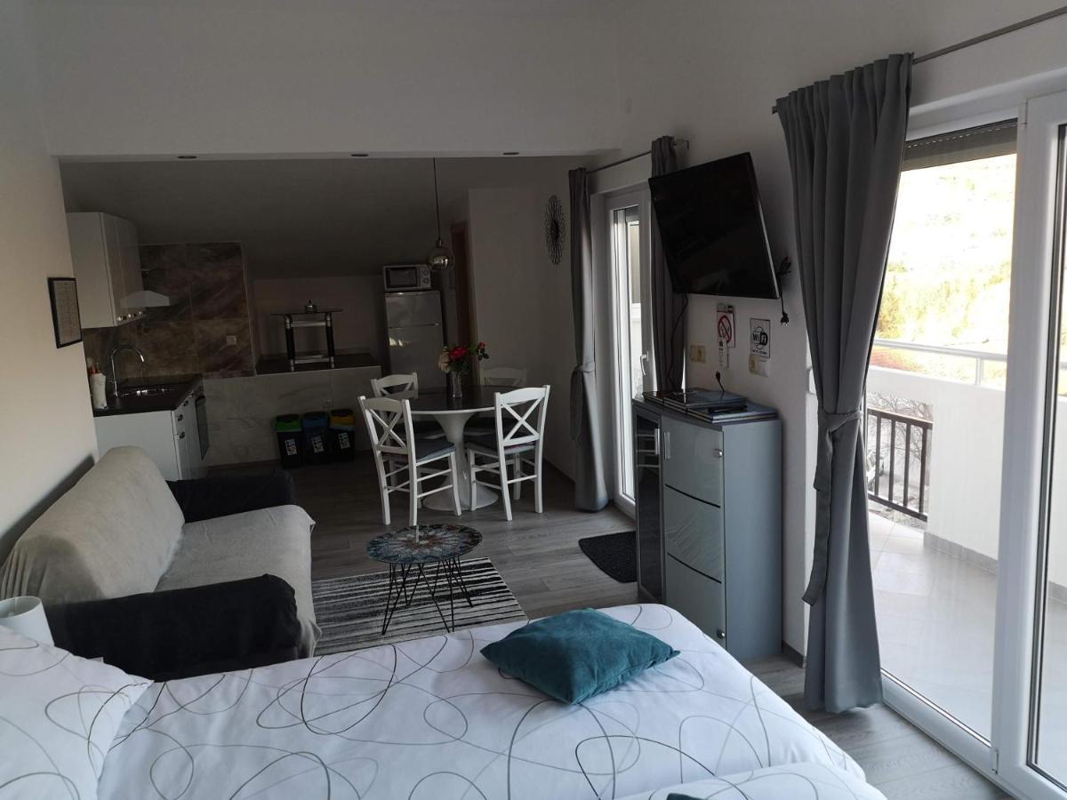 Ana Marija Apartamento Solin Exterior foto